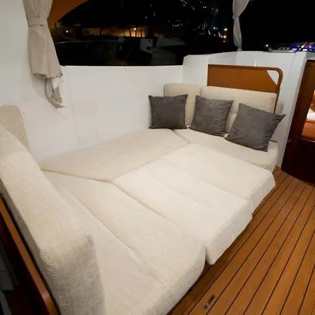 Botel Beneteau Antares 30 Fly- Rima Split