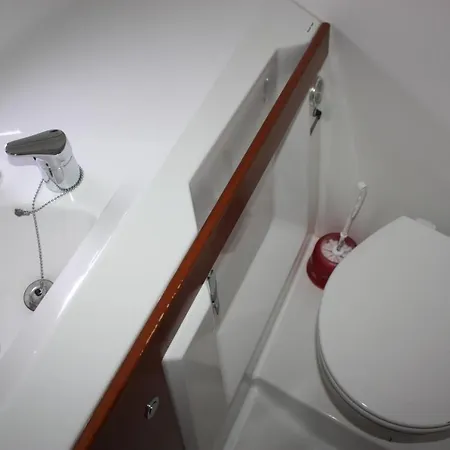 Beneteau Antares 30 Fly- Rima 보트호텔 *